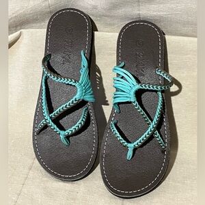 Plaka Flip Flops Sandals Women 8 Oceanside Turquoise Gray